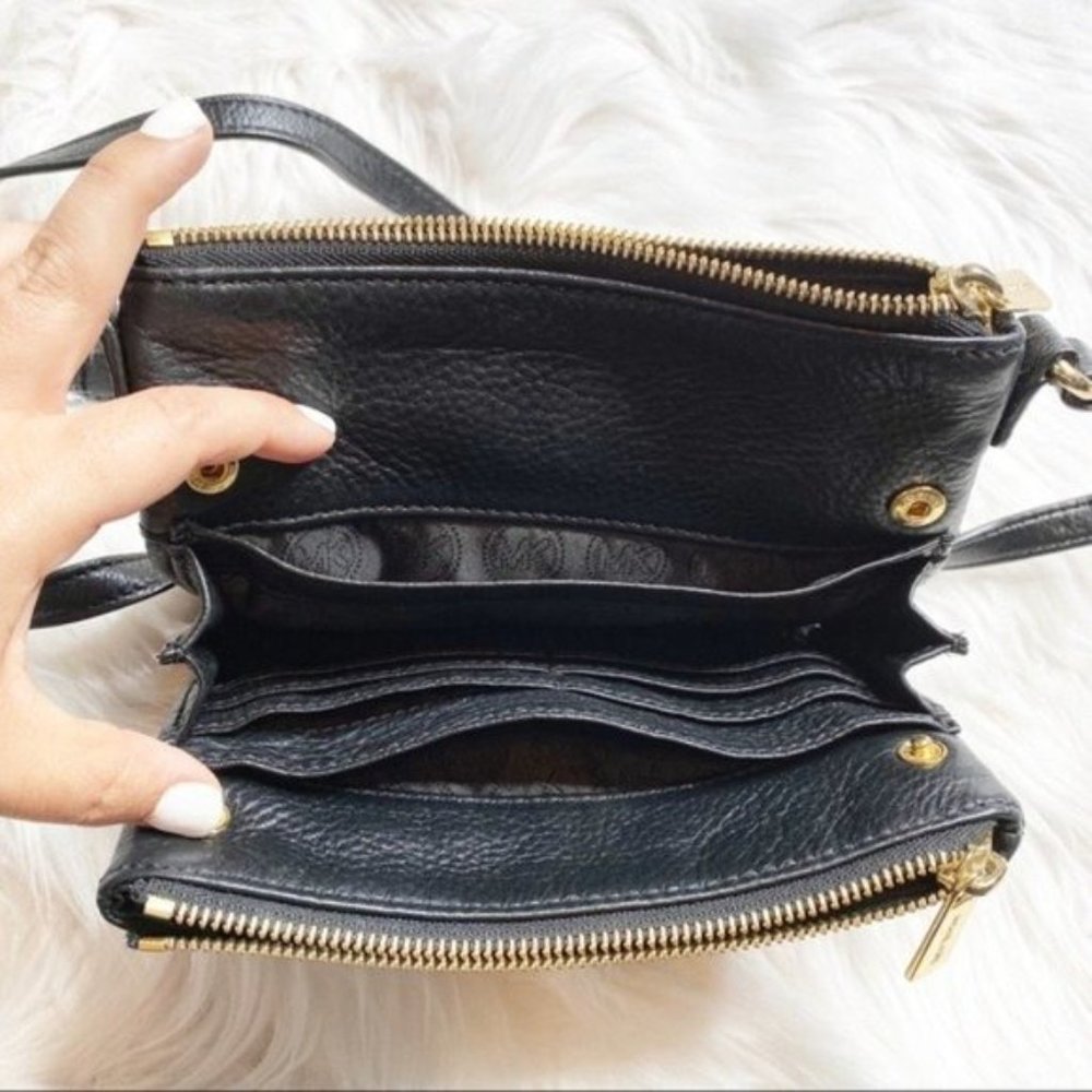 Michael Kors Fulton Large Leather Black Crossbody Bag - Picture 6 of 9